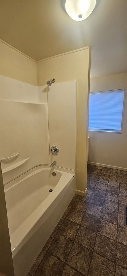 2856 E Cardinal Dr - Photo 2 of 12