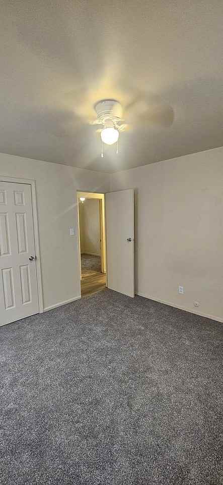 2856 E Cardinal Dr - Photo 3 of 12