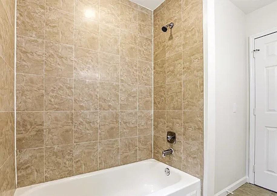 3050 Richmond Ave - Photo 7 of 9