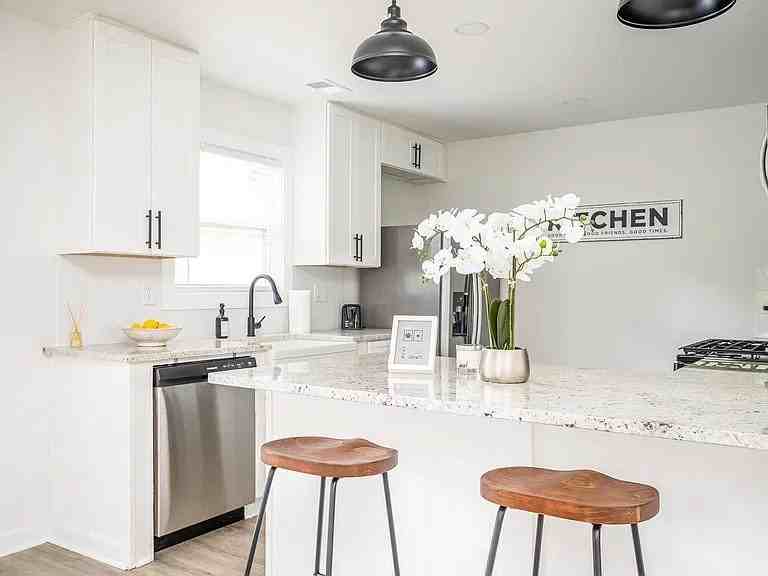 2029 Baker Rd Nw - Photo 3 of 20
