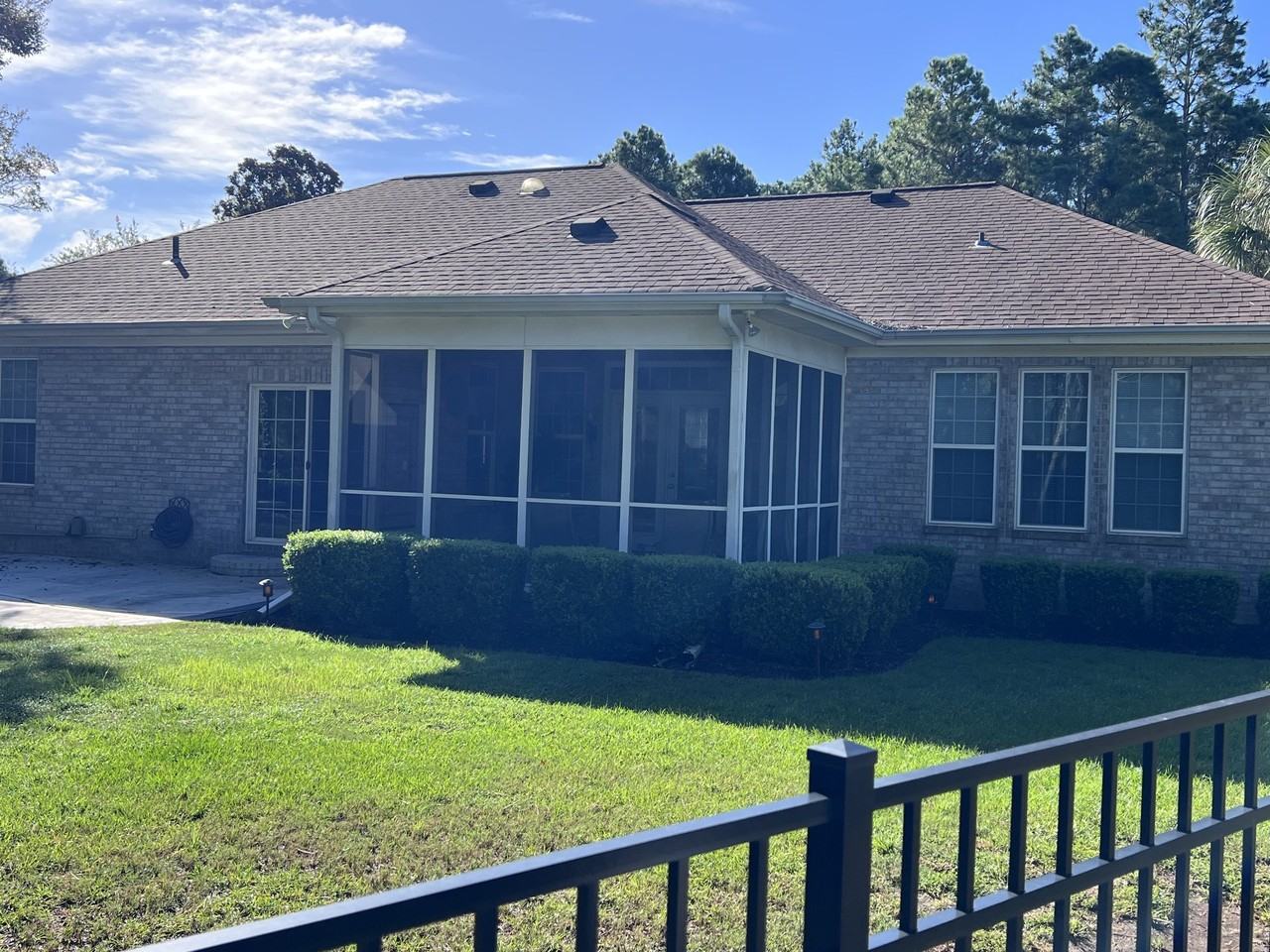 4267 Congressional Dr - Photo 3 of 4