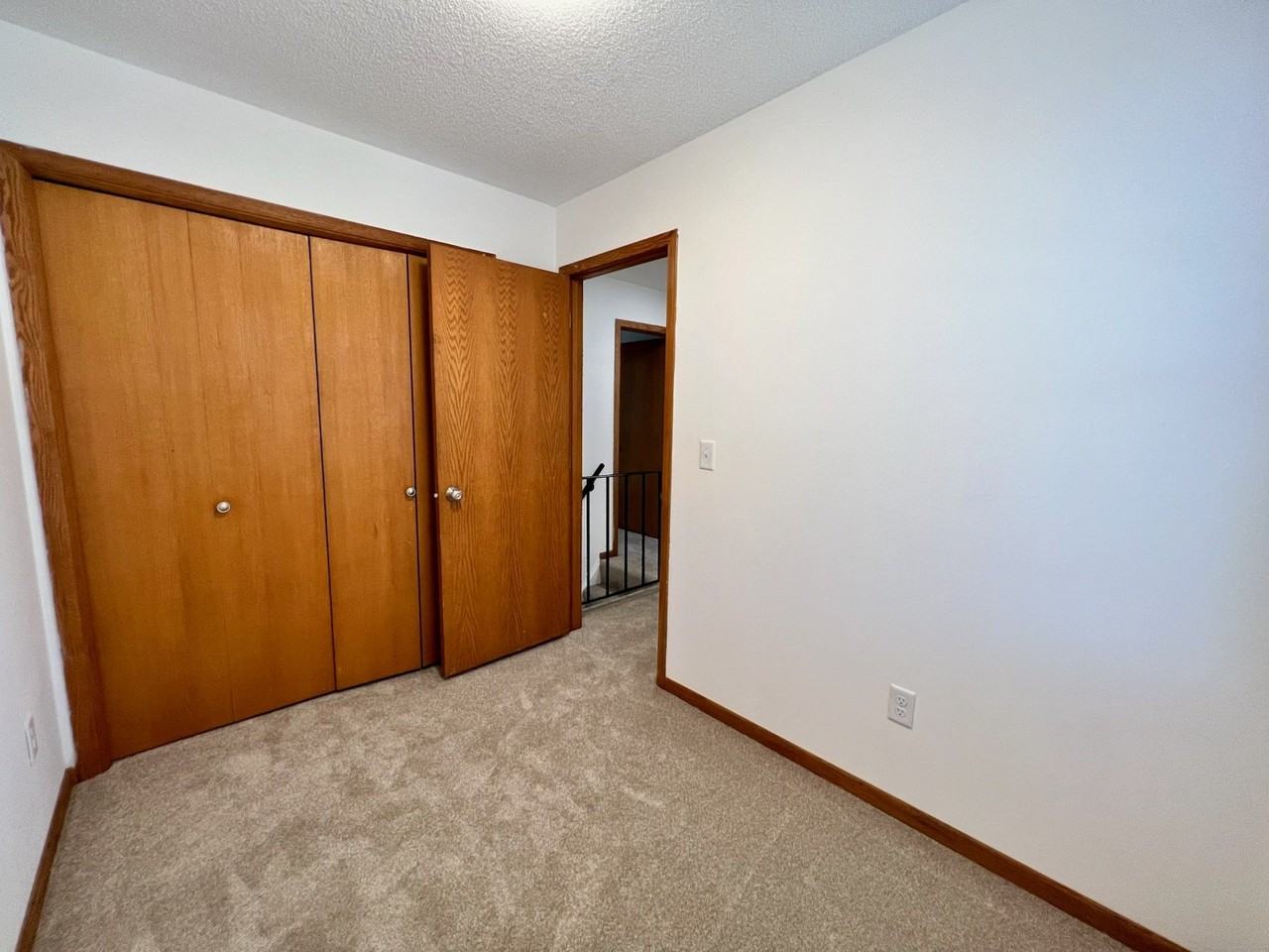 414 N Walnut St Chaska Mn - Photo 5 of 11