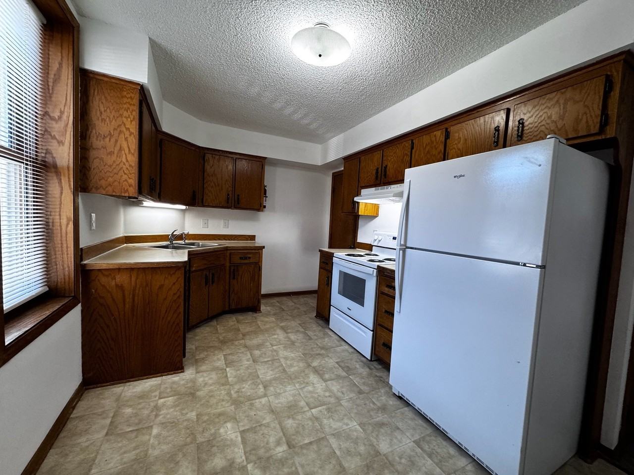414 N Walnut St Chaska Mn - Photo 7 of 11