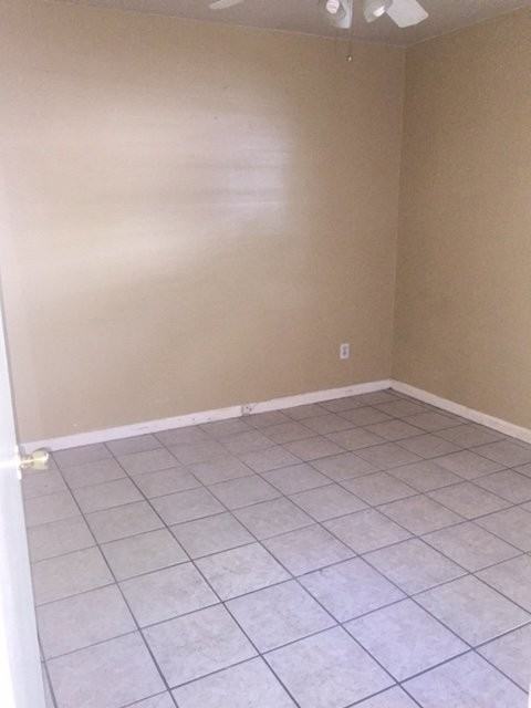 22 Azalea Dr - Photo 4 of 7