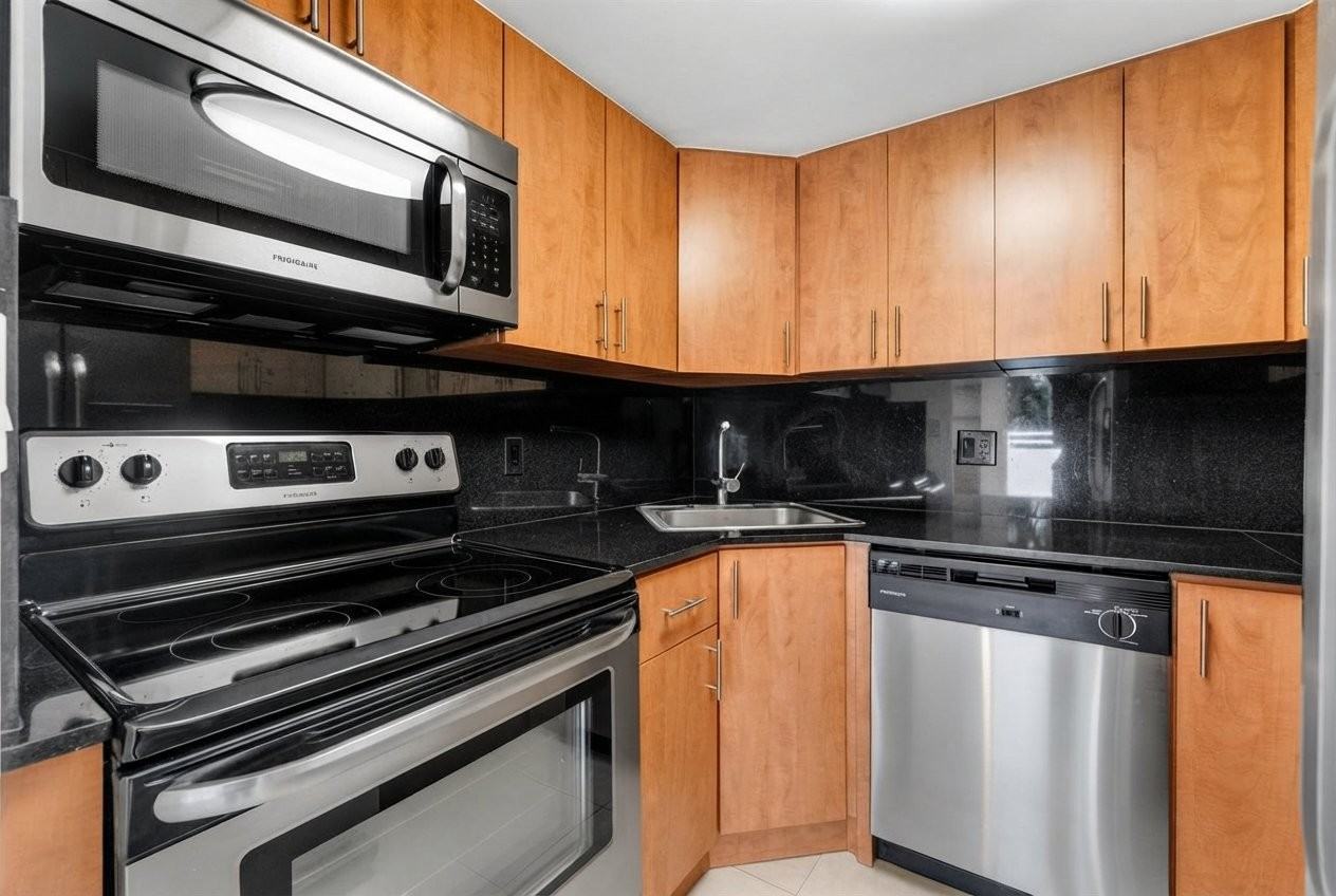 2100 Brickell Ave - Photo 2 of 9