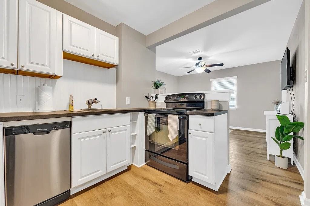 153 Avenue Pl #2 - Photo 3 of 18