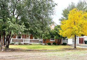 featured image of 1294 W Bullion St