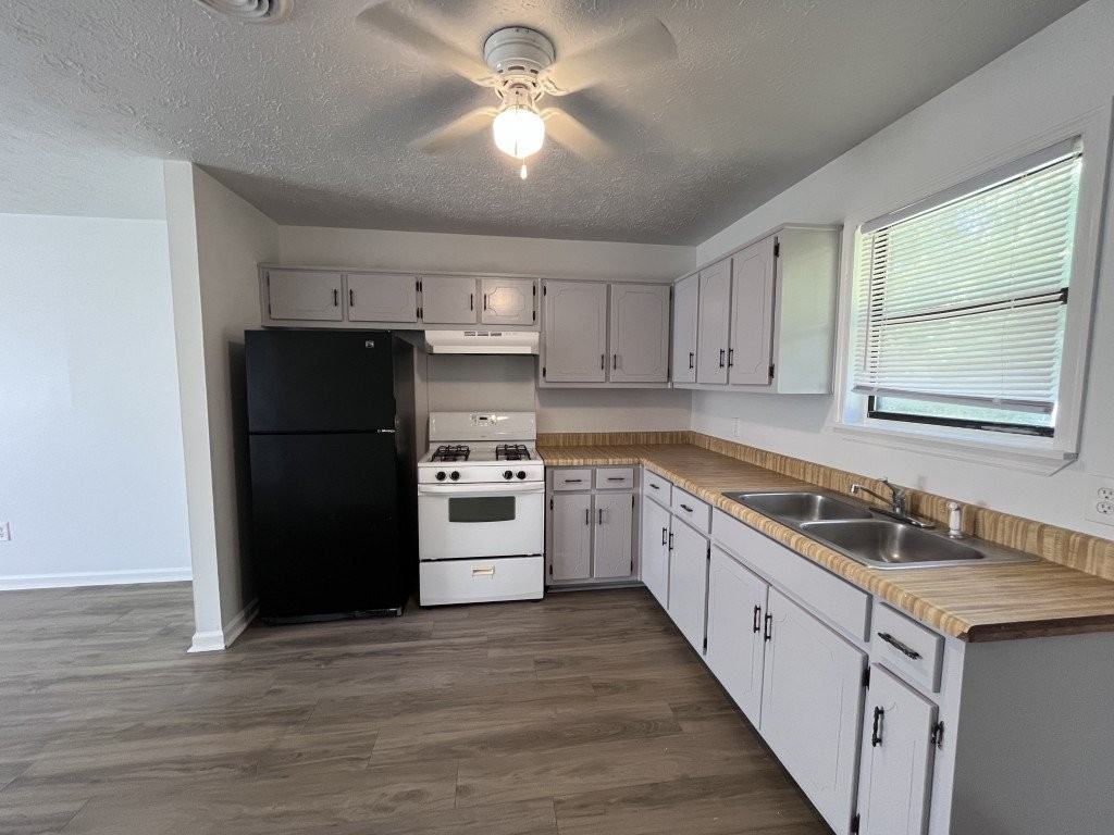 106A Jay Ln - Photo 5 of 12