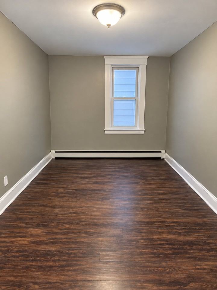68 Wayne Ave #68-2 - Photo 3 of 6
