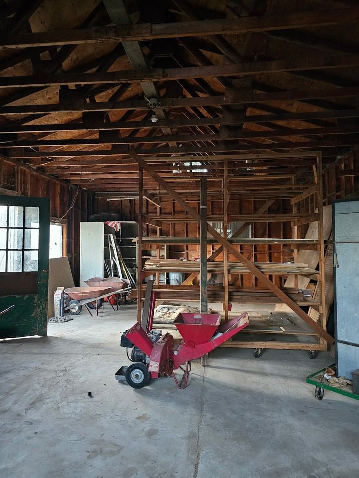 1543 Peach St - Photo 7 of 14
