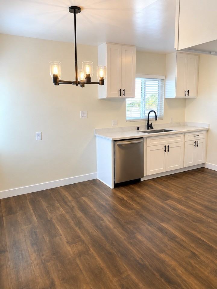 11153 Duncan Ave #11153 - Photo 3 of 16
