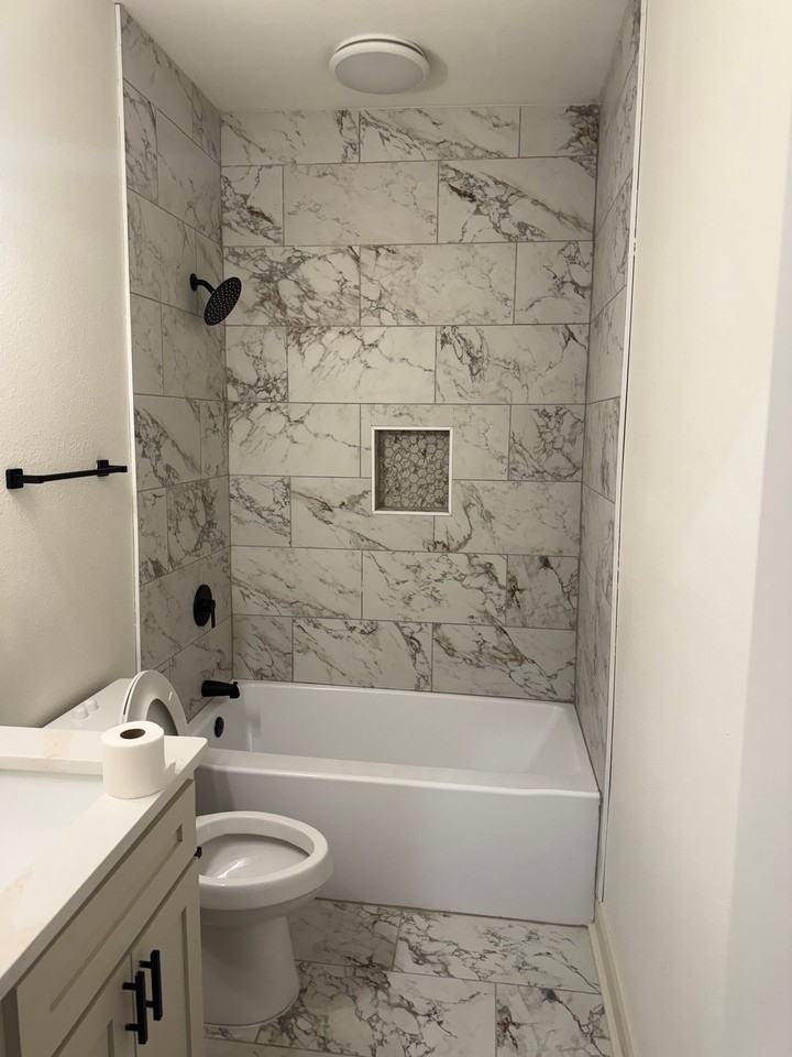 2313 Center St - Photo 5 of 15