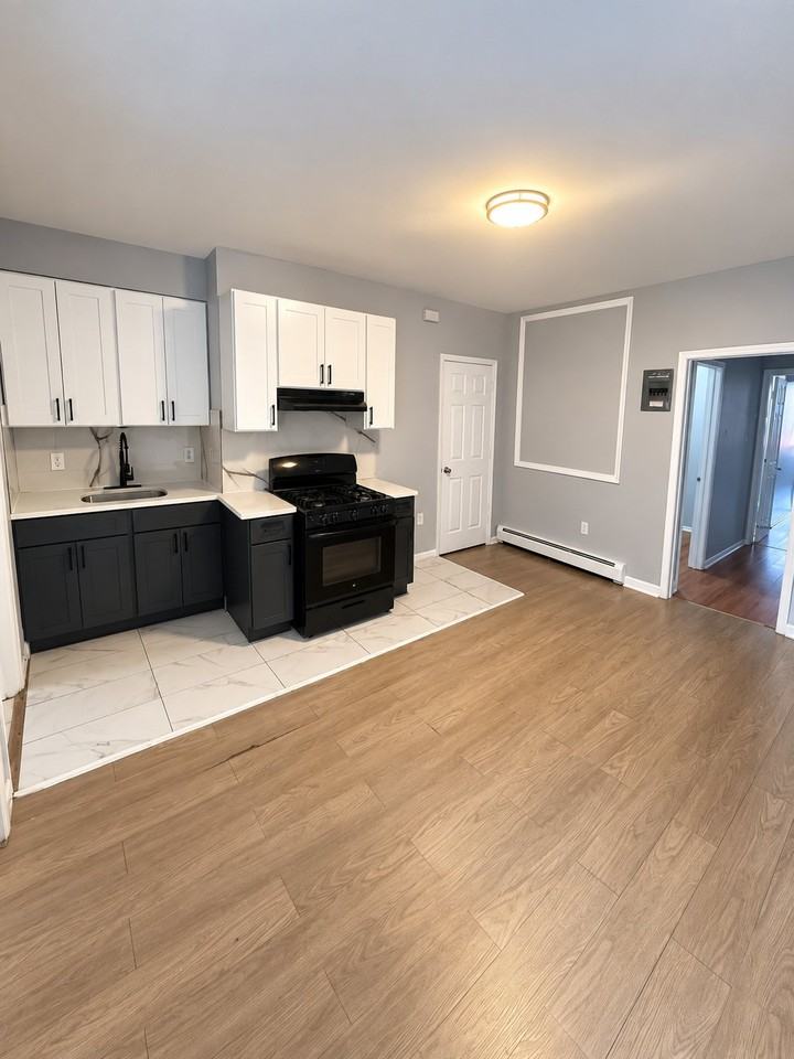 326 Grand St #3F