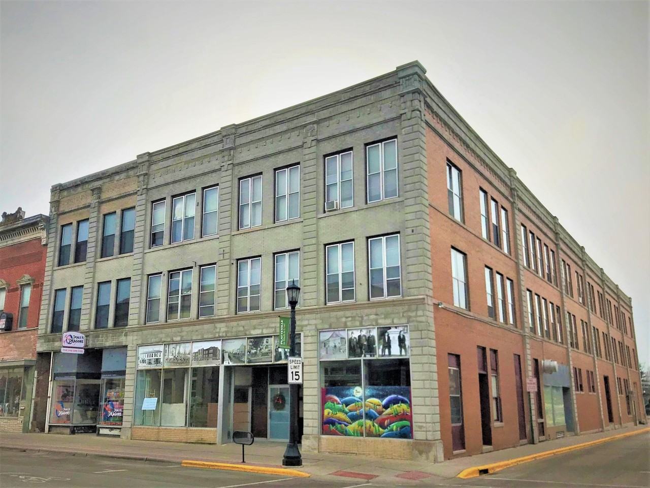 QL 15 East Main Street - Photo 4 of 50