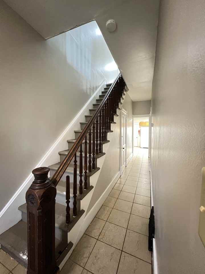 411 Hill Street - Photo 2 of 17