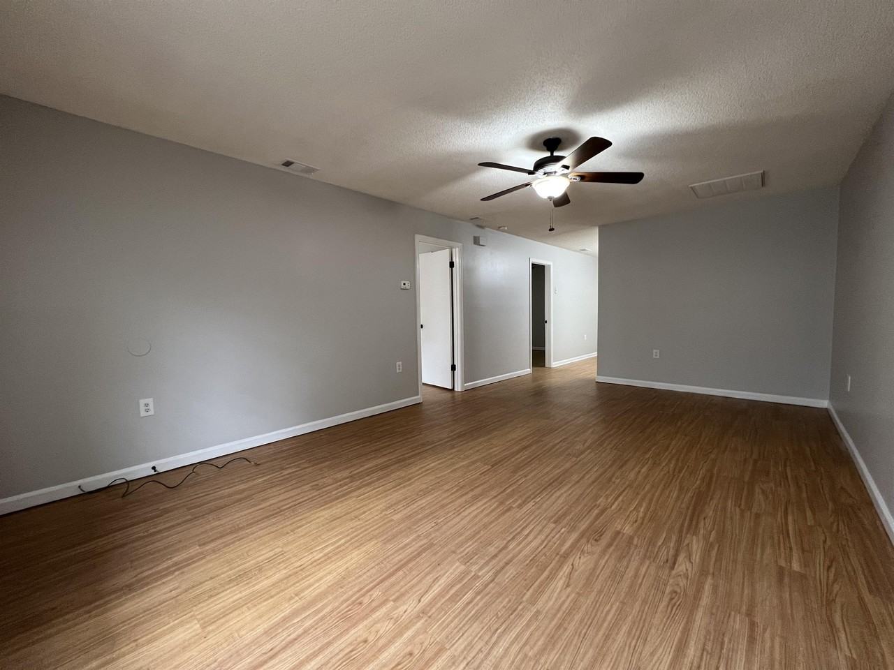 460 Main Street - Photo 5 of 19