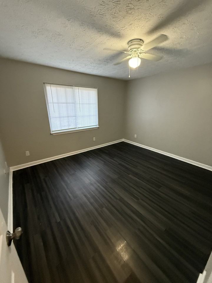 1425 Joseph E Boone - Photo 5 of 10