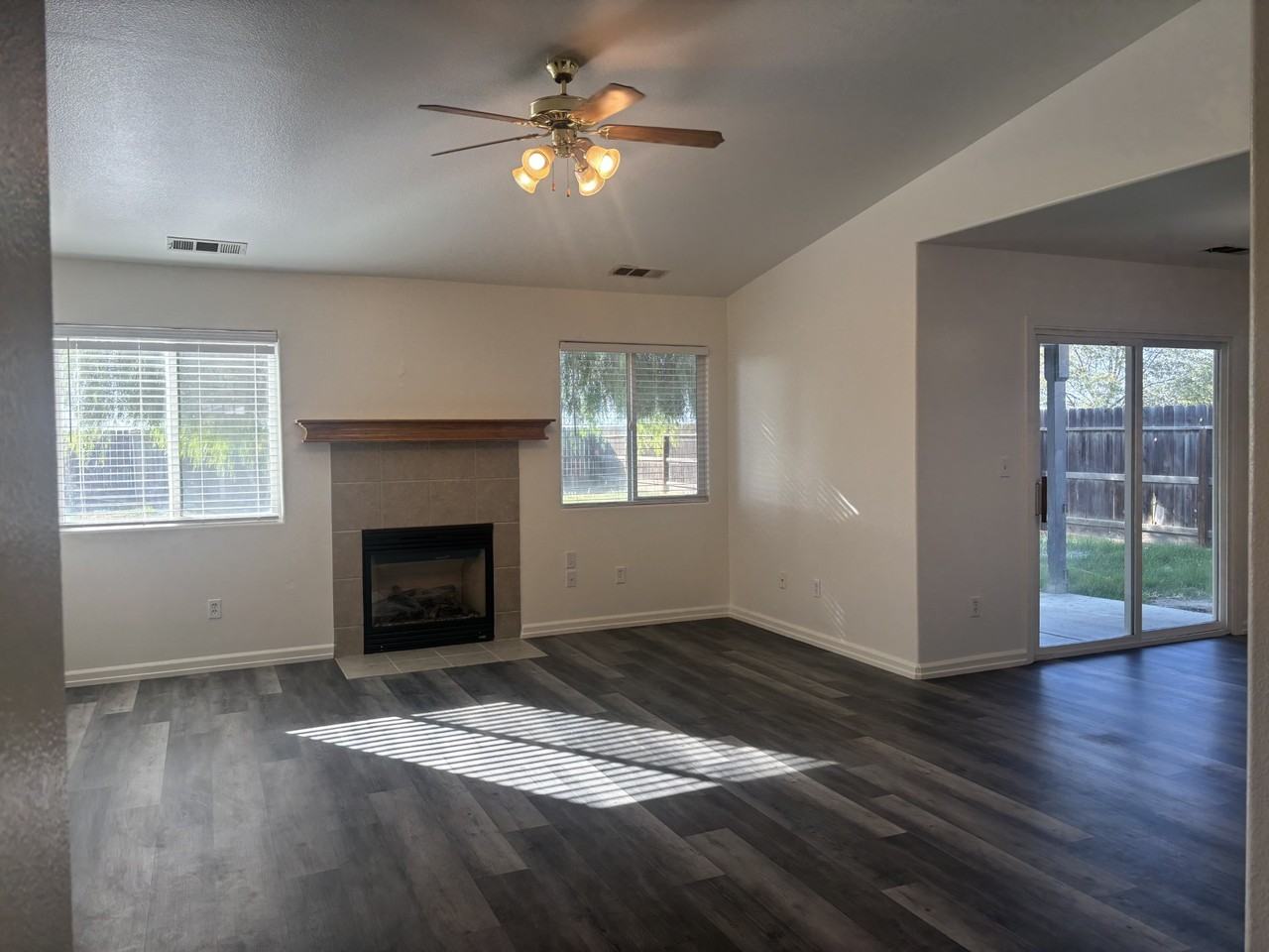 1926 S Wishon Ave #1 - Photo 2 of 14