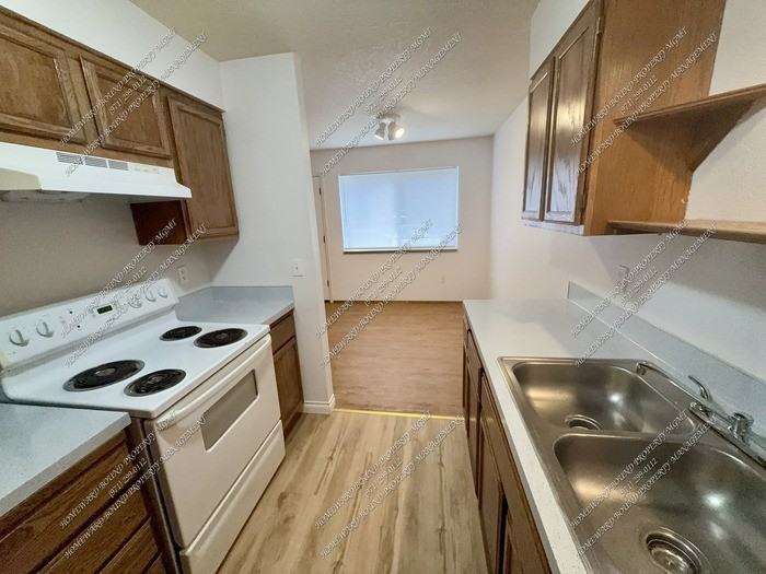 600 Se 175th Pl #A - Photo 6 of 21