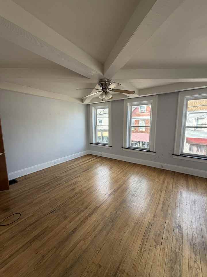 119-121 West Benson Street - Photo 4 of 10