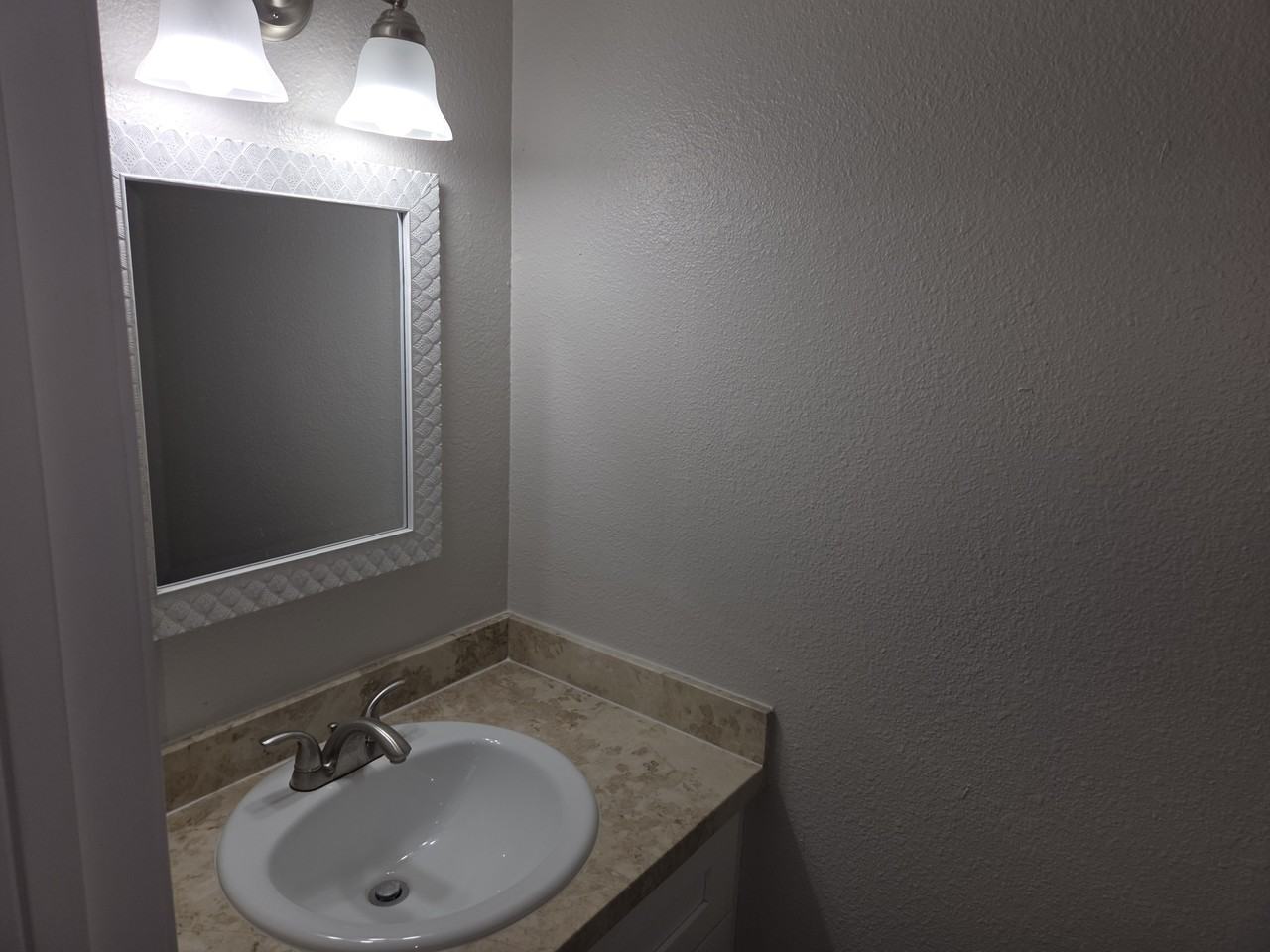 3529 Rio Robles Unit C - Photo 4 of 10