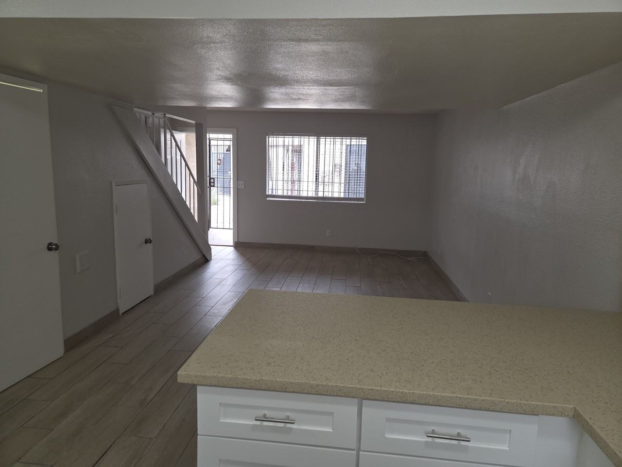 3529 Rio Robles Unit C - Photo 5 of 10