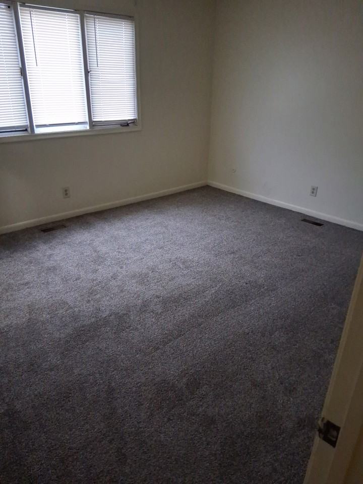 5436 Cresthaven Ln #2 - Photo 7 of 14