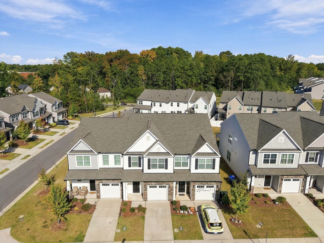 1140 Arbor Edge Ln #1 - Photo 4 of 32