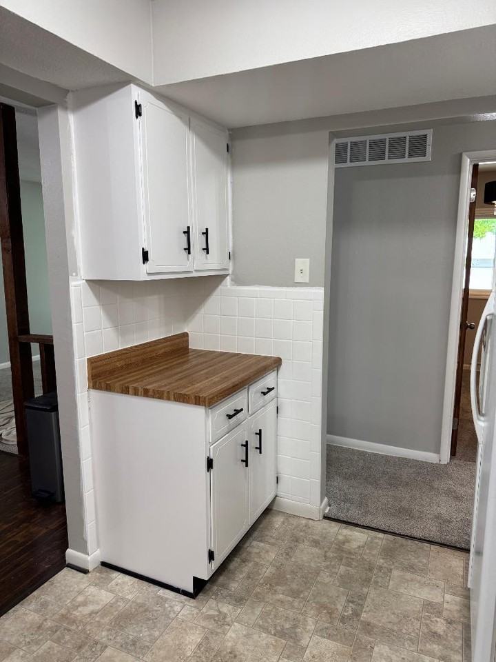 20 Rodrick Dr #1 - Photo 6 of 21
