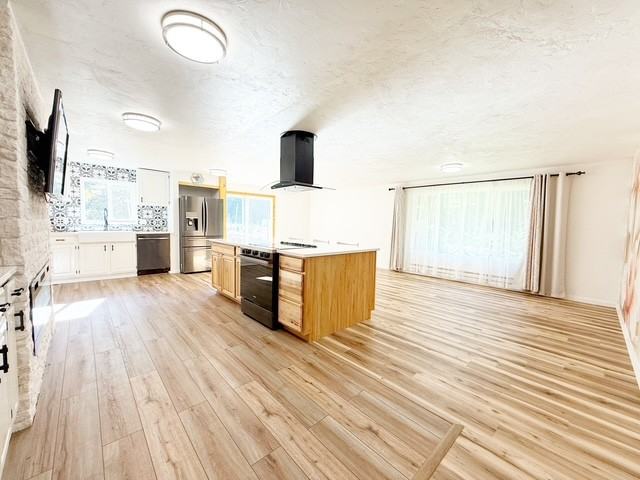 8377 Glenwood Rd Sw #1 - Photo 4 of 43
