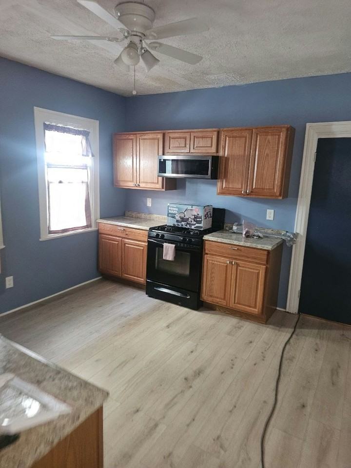 1000 West Ave, Unit 1 - Photo 3 of 12