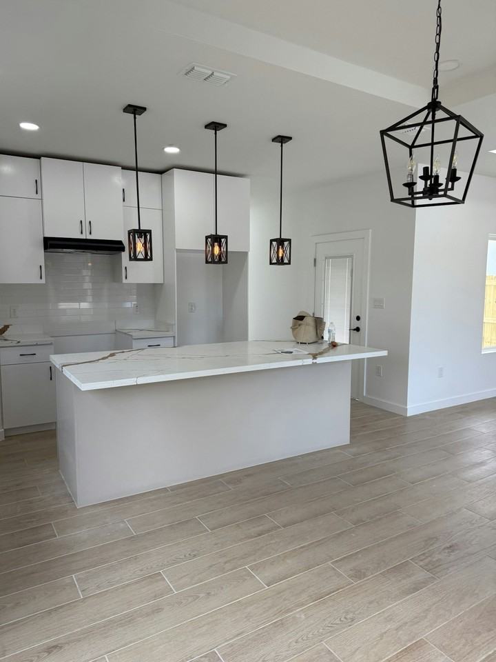 6313 Lancelot Drive - Photo 5 of 23