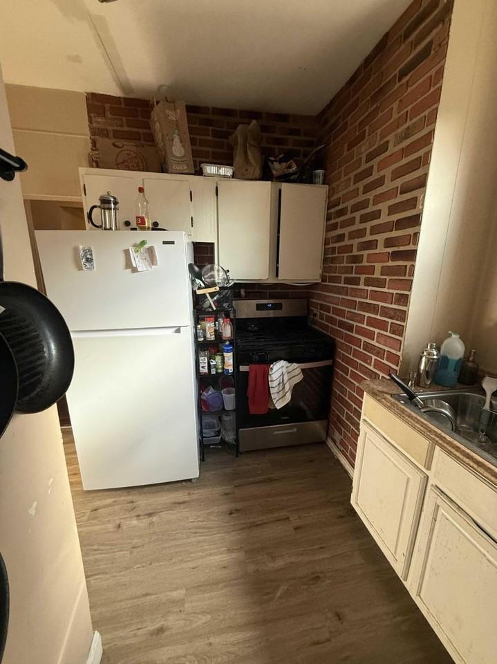 71 S Huntington Ave - Photo 2 of 10