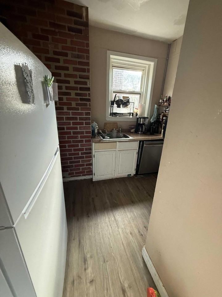 71 S Huntington Ave - Photo 3 of 10