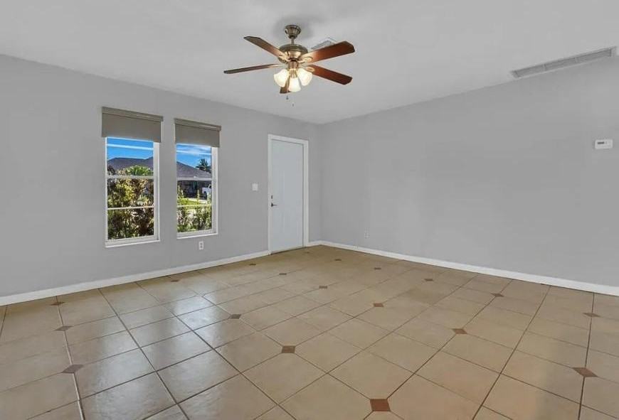 1412 Sw 4th Pl - Photo 4 of 10