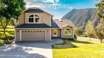 featured image of 484 Canyon Creek Dr