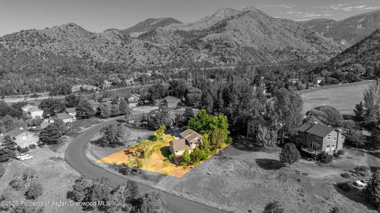 484 Canyon Creek Dr - Photo 5 of 27