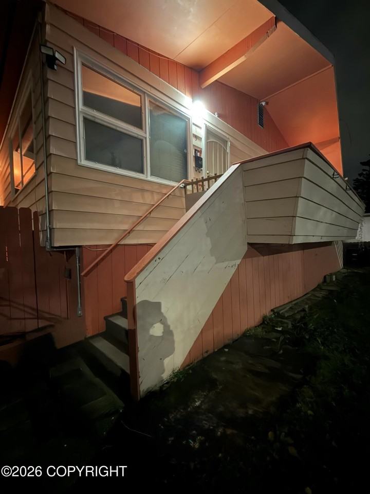 419 N Klevin St - Photo 2 of 22