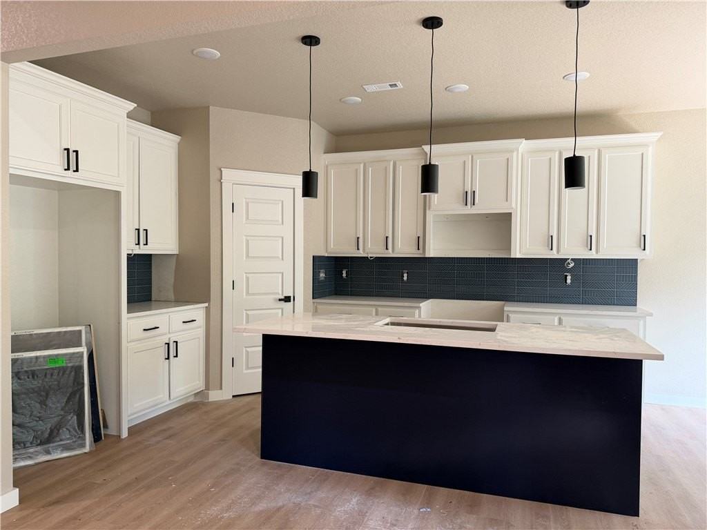 19 Shetland Dr - Photo 2 of 16