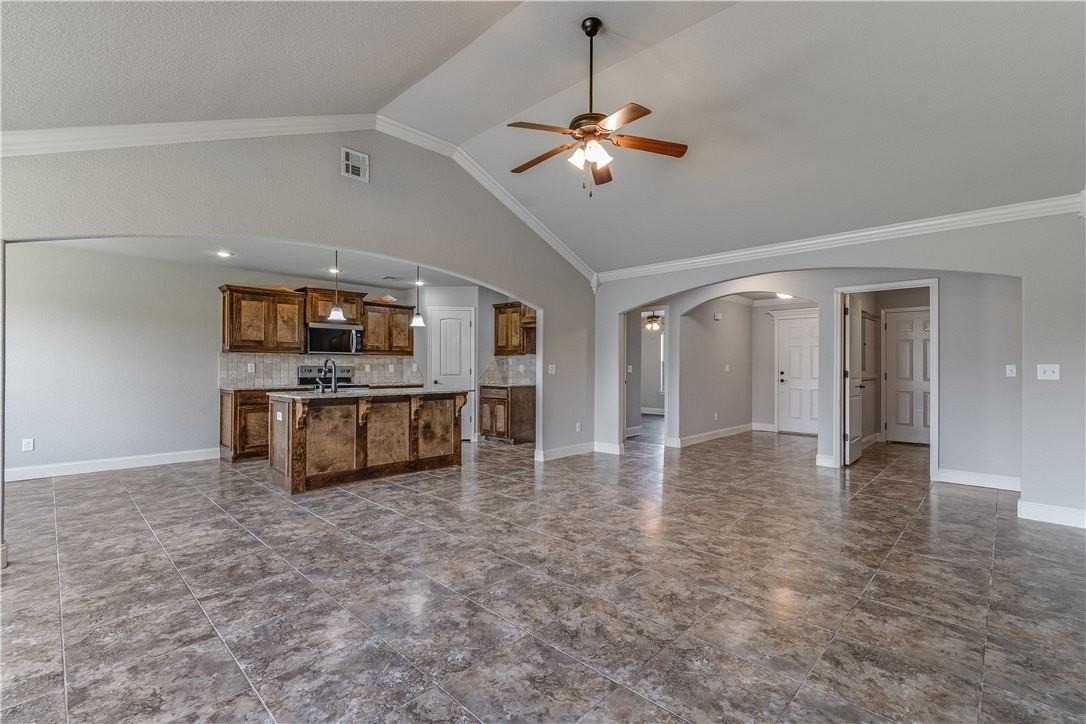 2703 Sw Warberry Ave - Photo 2 of 19