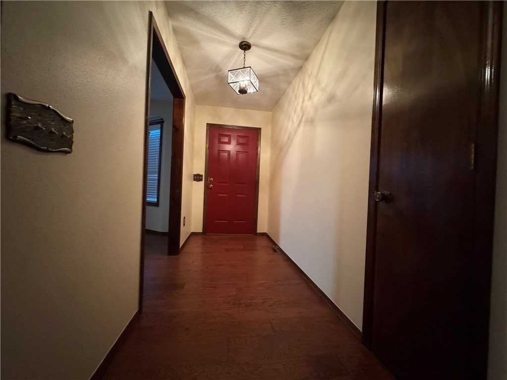 1298 E Main St - Photo 5 of 25