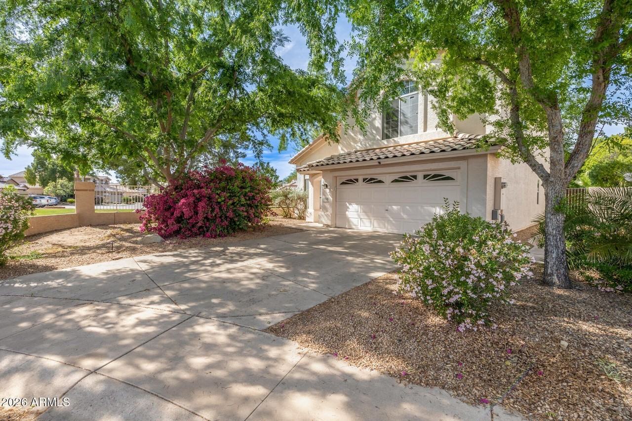 1590 W Dublin Ct - Photo 2 of 31