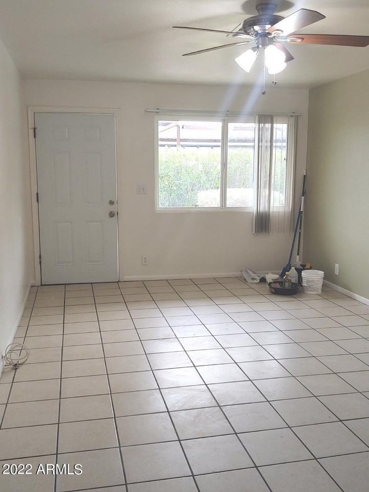 1819 N 18th St #D2 - Photo 5 of 15