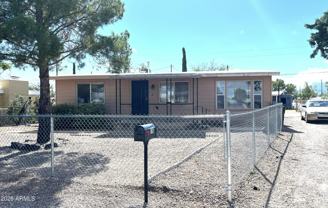 180 Peterson St - Photo 1 of 1
