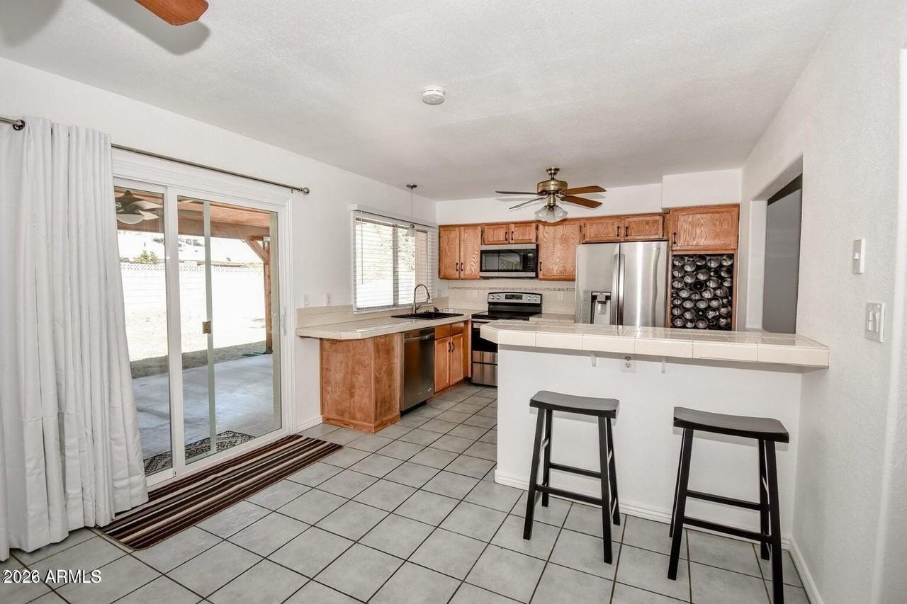 2702 E Aster Dr - Photo 3 of 16