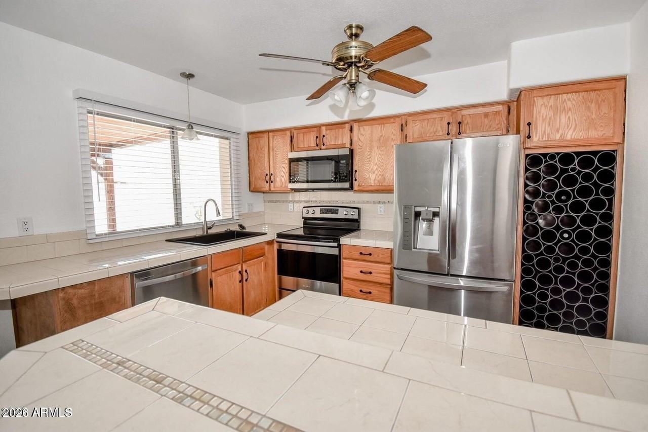 2702 E Aster Dr - Photo 5 of 16