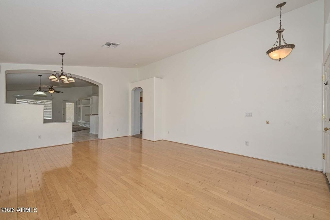 7720 W Foothill Dr - Photo 2 of 50