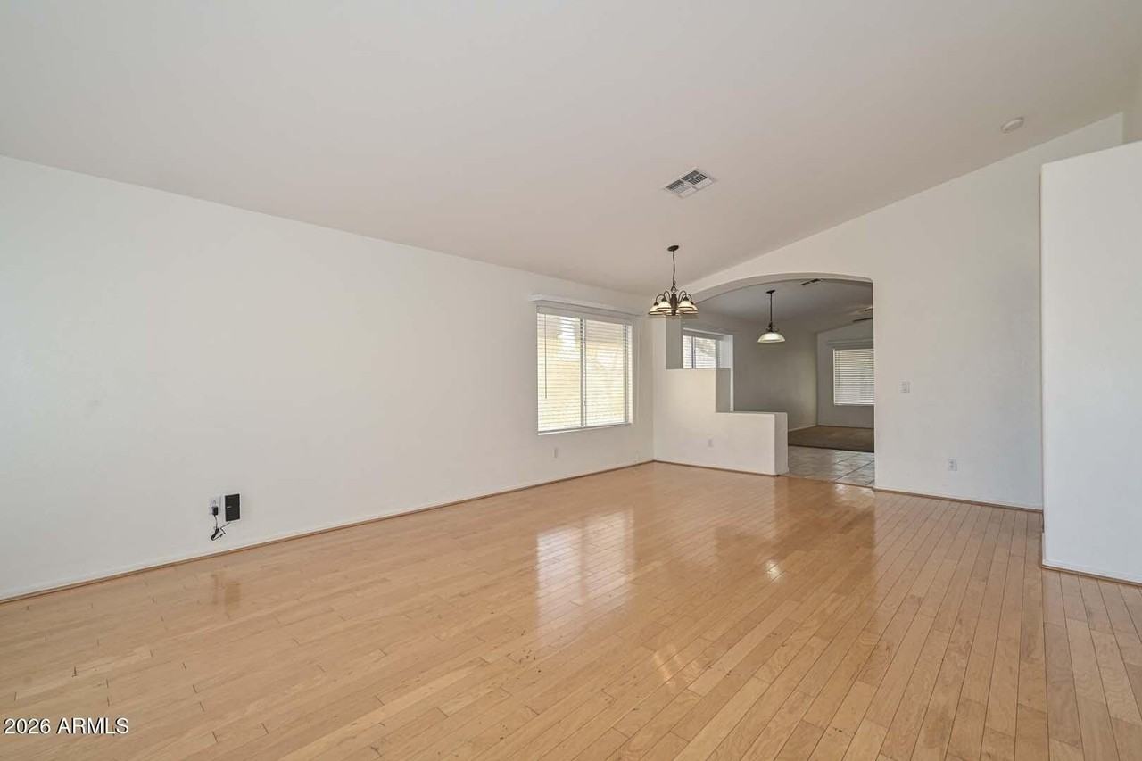 7720 W Foothill Dr - Photo 3 of 50
