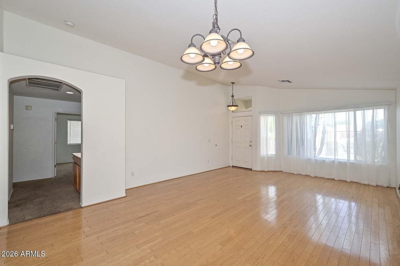 7720 W Foothill Dr - Photo 4 of 50