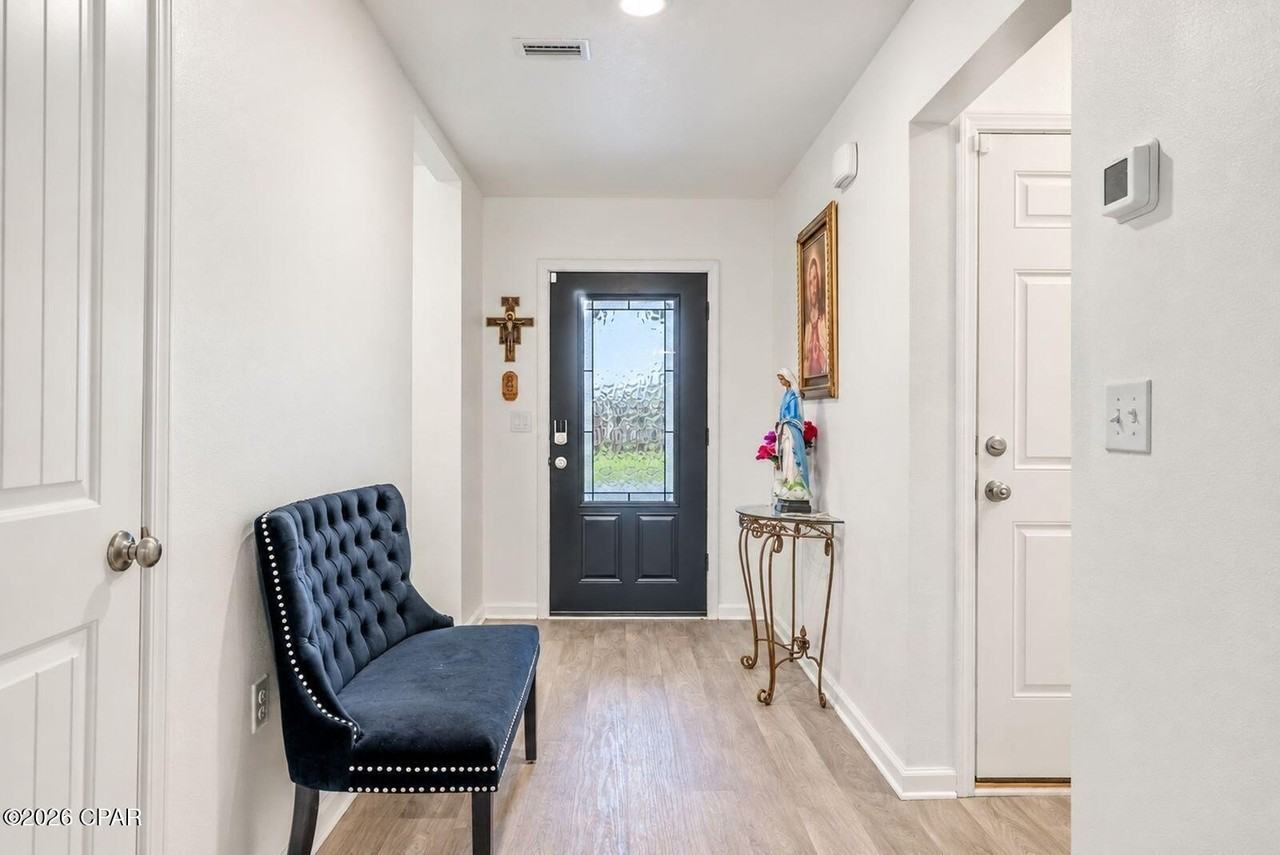 140 Spikes Cir - Photo 4 of 31